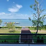 Lejlighed Club 218 Wellness Sunset Gold Siófok