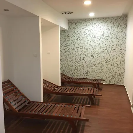 Club 218 Wellness Sunset Gold * Siófok