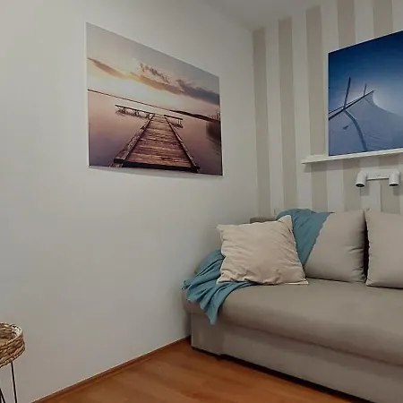 Club 218 Wellness Sunset Gold Апартаменты *