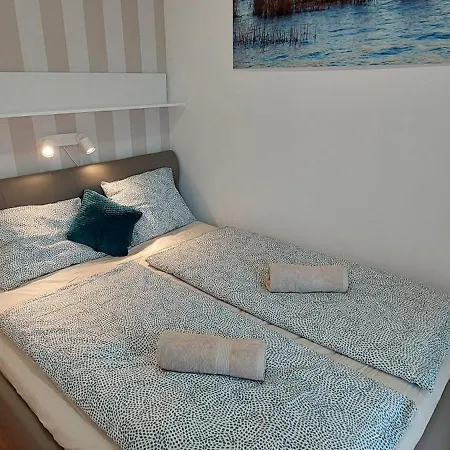 Club 218 Wellness Sunset Gold Apartamento *